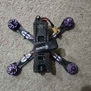 Carbon Fiber racing drone w/ FPV goggles